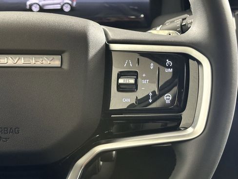 Certified 2025 Land Rover Discovery Sport S image 21