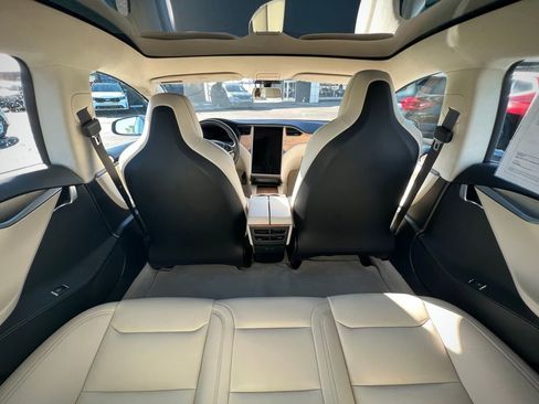 Used 2018 Tesla Model S 100D image 26