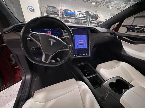 Used 2019 Tesla Model X Performance image 3