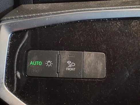 Used 2019 Audi Q3 2.0T Premium Plus w/ Premium Plus Package AWD/4WD image 30