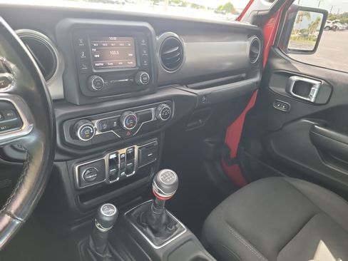Used 2020 Jeep Gladiator Sport w/ Quick Order Package 23S AWD/4WD image 21