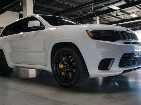 Used 2018 Jeep Grand Cherokee Trackhawk w/ Trailer Tow Group IV image 2