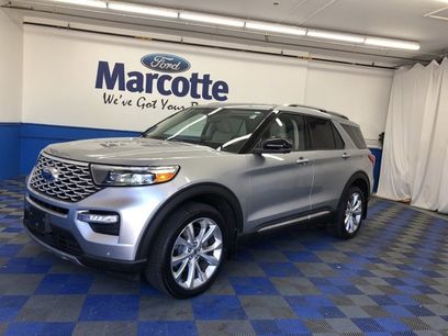 Certified 2022 Ford Explorer Platinum w/ Technology Package