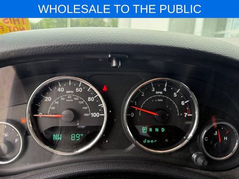 Used 2016 Jeep Wrangler Unlimited Sahara AWD/4WD image 10