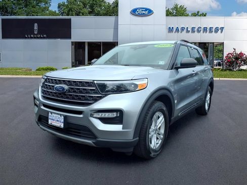 Certified 2023 Ford Explorer XLT w/ Equipment Group 202A AWD/4WD image 2