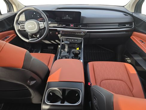 New 2026 Kia Carnival SX image 9