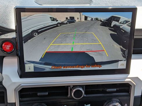 Used 2024 Toyota Tacoma TRD Off-Road image 18