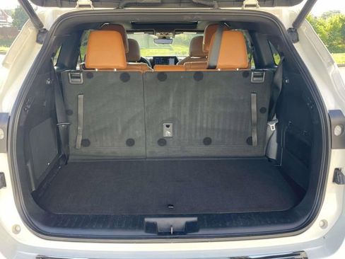 Used 2021 Toyota Highlander Platinum FWD image 16