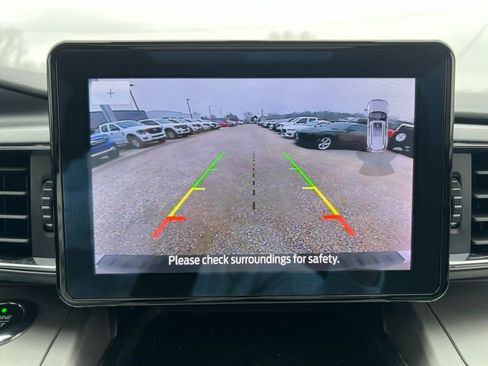 Used 2021 Ford Explorer XLT w/ Equipment Group 202A image 30