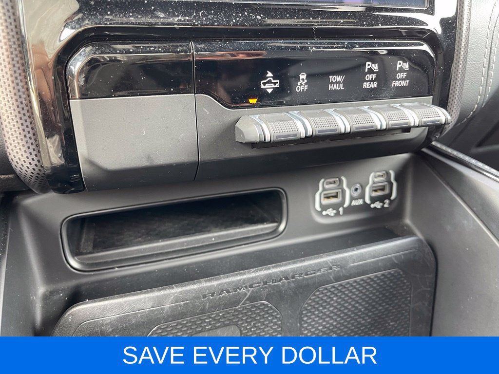 Used 2022 RAM 1500 Limited AWD/4WD image 16