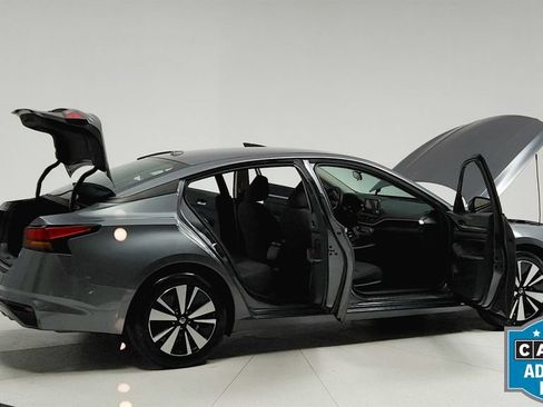 Used 2022 Nissan Altima 2.5 SV FWD image 15