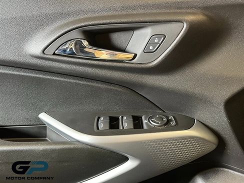 Used 2024 Chevrolet Trax LS w/ LS Convenience Package image 20