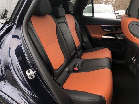 Certified 2023 Mercedes-Benz GLC 300 4MATIC image 37