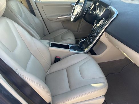 Used 2015 Volvo XC60 T6 Premier Plus image 21