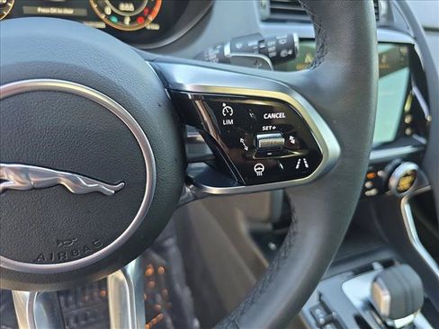 Used 2024 Jaguar E-PACE R-Dynamic SE AWD/4WD image 19