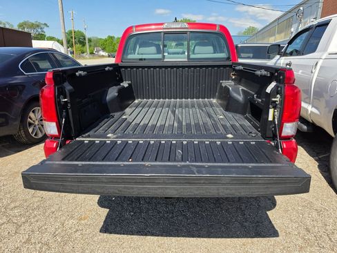 Used 2017 Toyota Tacoma SR w/ Tow Package image 8