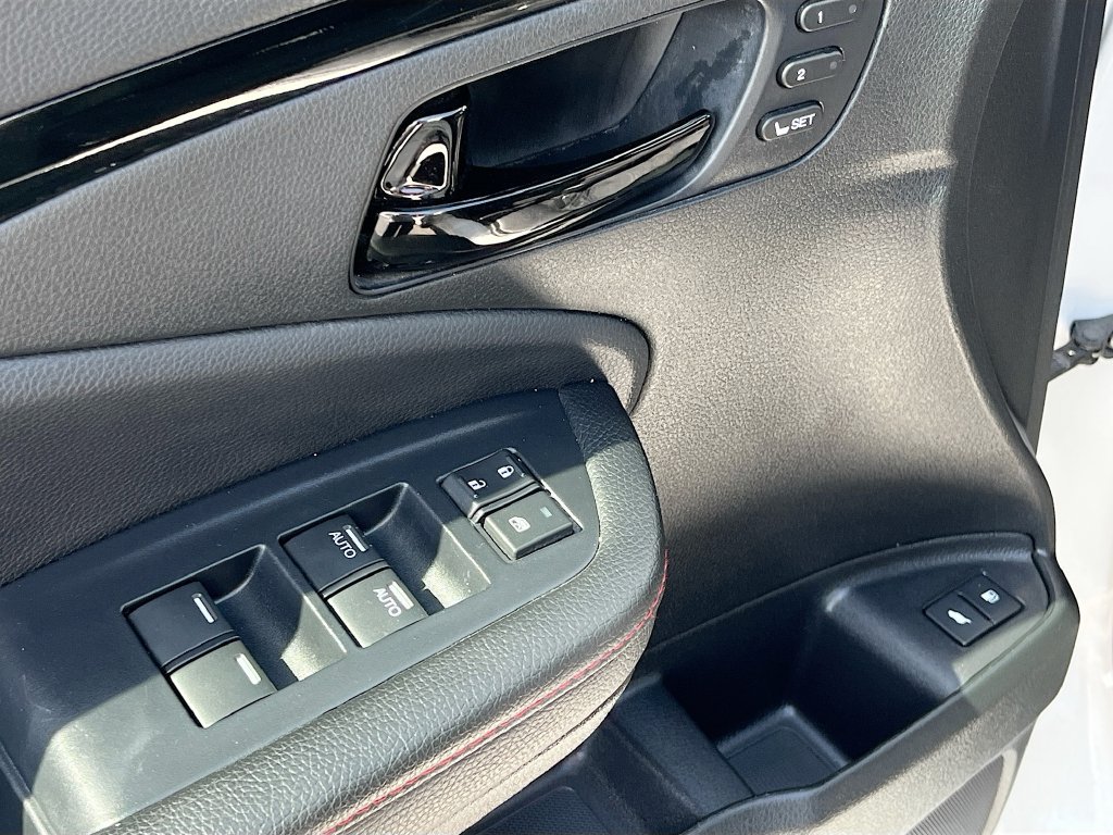 Used 2025 Honda Passport Black Edition image 18