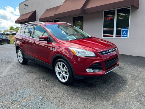 Used 2014 Ford Escape Titanium AWD/4WD image 4