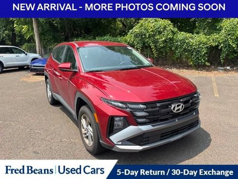 Used 2026 Hyundai Tucson SE AWD/4WD image 3