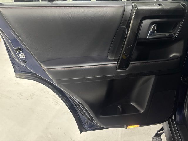 Used 2021 Toyota 4Runner Venture w/ Moonroof Package AWD/4WD image 30