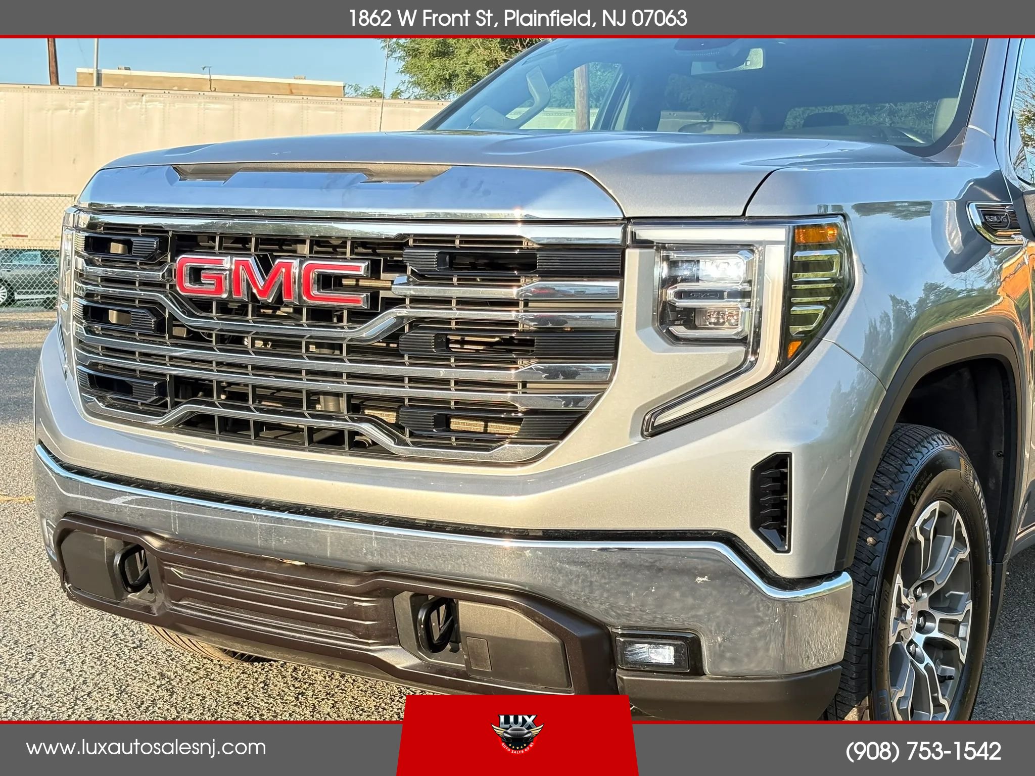 Used 2026 GMC Sierra 1500 SLT AWD/4WD image 16