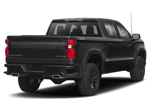 Used 2021 Chevrolet Silverado 1500 Custom Trail Boss w/ Midnight Edition AWD/4WD image 2