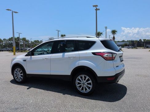 Used 2017 Ford Escape Titanium FWD image 7