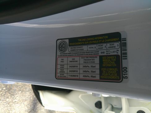 Used 2025 Hyundai Santa Cruz SE image 40