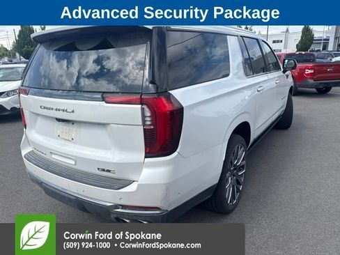 Used 2025 GMC Yukon XL Denali Ultimate AWD/4WD image 5