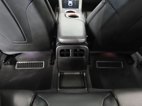 Certified 2021 Porsche Taycan Turbo S AWD/4WD image 33