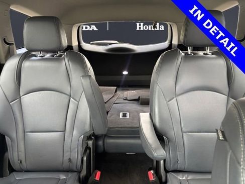 Used 2019 Buick Enclave Essence FWD image 14