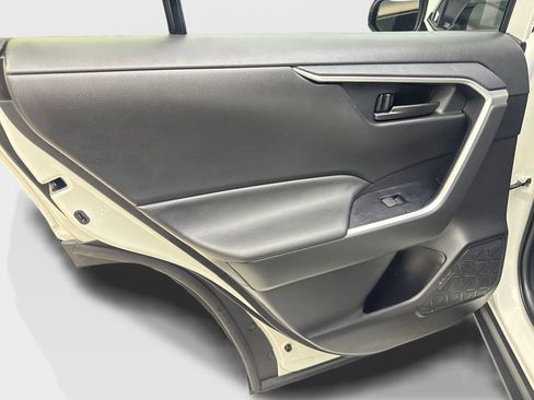 Used 2025 Toyota RAV4 LE FWD image 38