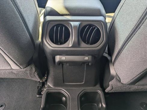Used 2024 Jeep Wrangler Sport S image 14