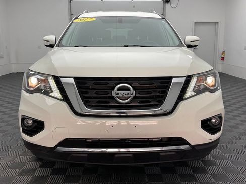 Used 2017 Nissan Pathfinder SV AWD/4WD image 12