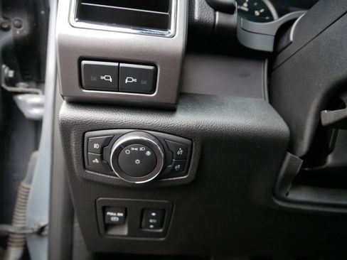 Certified 2022 Ford Explorer XLT w/ Equipment Group 202A image 37