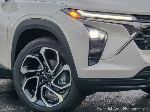 New 2026 Chevrolet Trax RS w/ Driver Confidence Package image 3