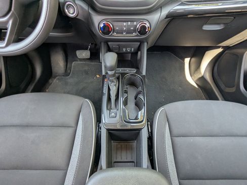 Used 2023 Chevrolet TrailBlazer LT image 13