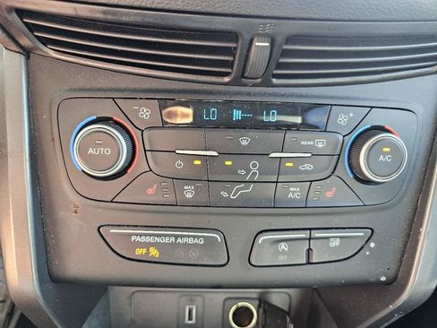 Used 2019 Ford Escape SEL AWD/4WD image 17
