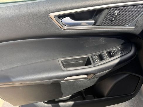 Used 2022 Ford Edge SEL AWD/4WD image 11
