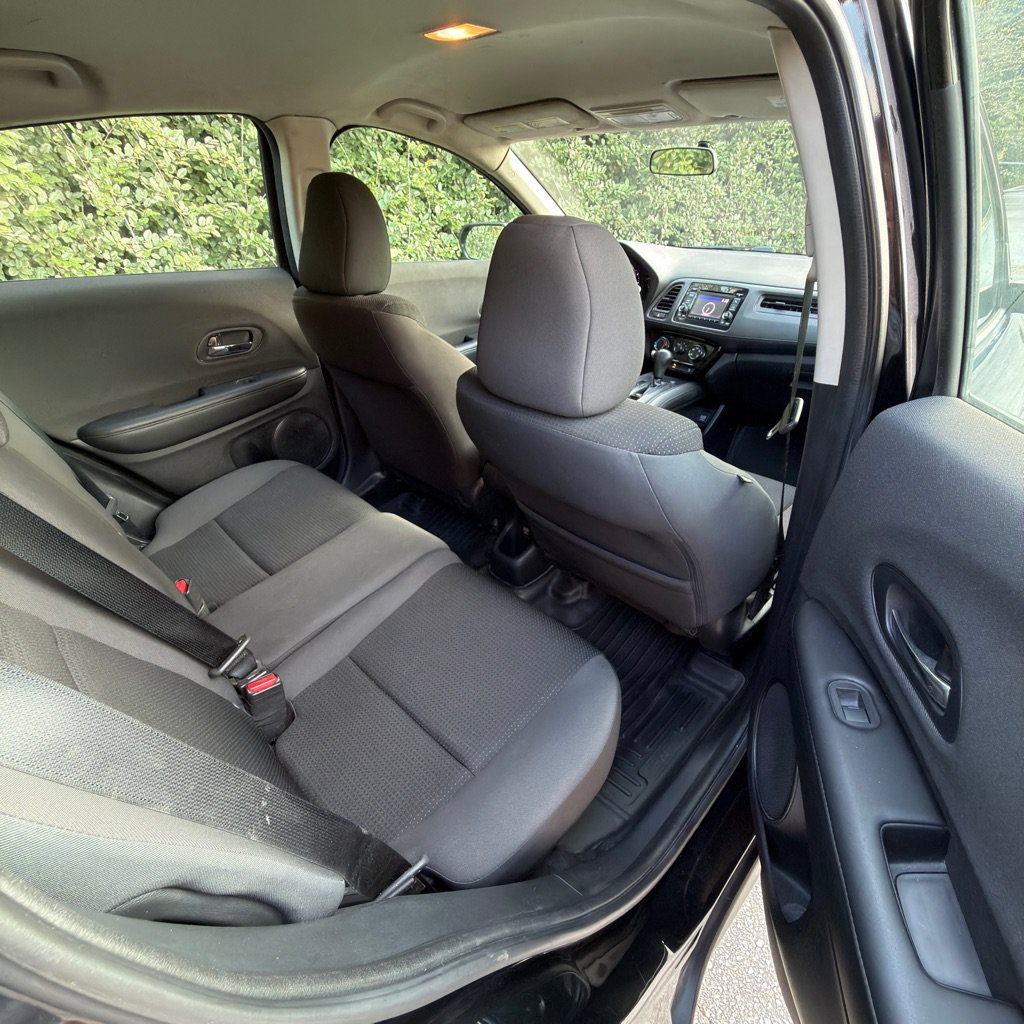 Used 2019 Honda HR-V LX image 15