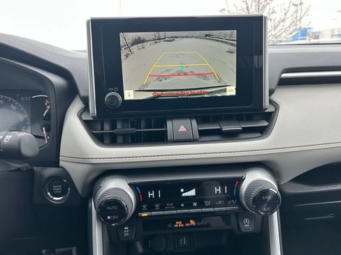 Used 2024 Toyota RAV4 XLE image 33
