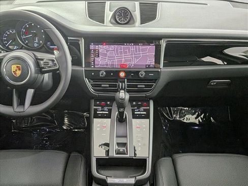 New 2026 Porsche Macan image 20