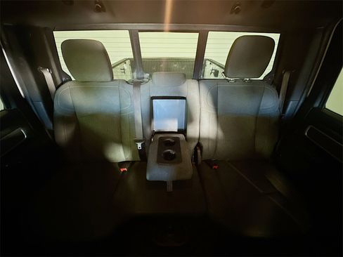 Used 2020 RAM 2500 Big Horn w/ Level 2 Equipment Group image 13