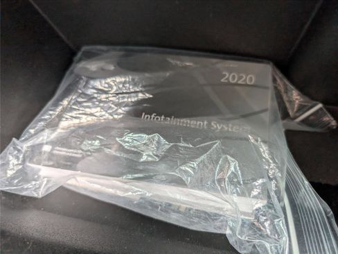 Used 2020 Chevrolet Equinox Premier image 38