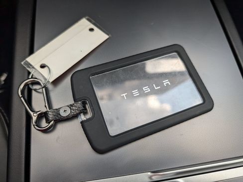 Used 2024 Tesla Model 3 Long Range RWD image 24