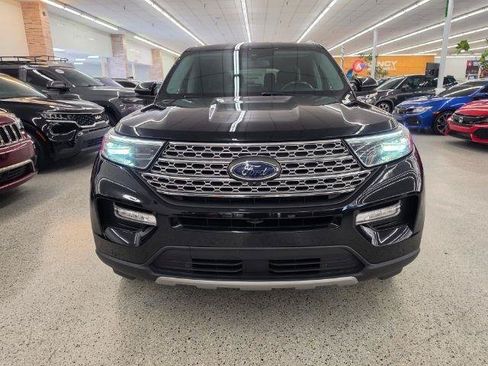 Used 2021 Ford Explorer Limited w/ Hybrid Equipment Group 310A AWD/4WD image 3
