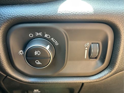 New 2026 RAM 1500 Warlock AWD/4WD image 25