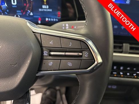 Used 2025 Chevrolet Equinox LT w/ Safety and Technology Package AWD/4WD image 27
