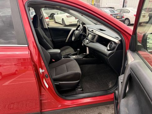 Used 2015 Toyota RAV4 XLE w/ Outdoor Package AWD/4WD image 33