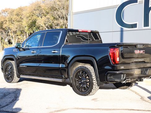 Used 2022 GMC Sierra 1500 Denali w/ Denali Premium Package image 6